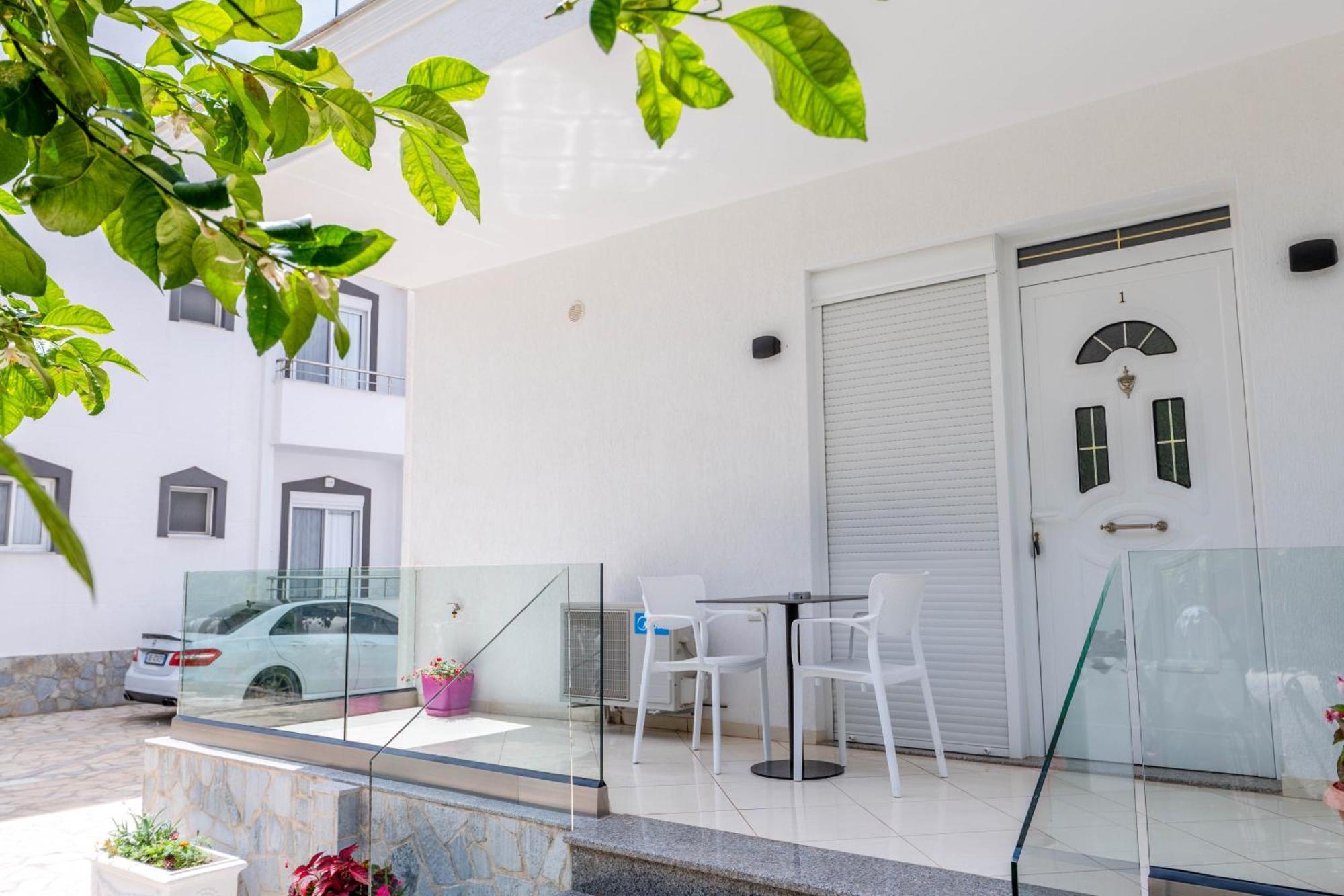 Apartments Margarita Ksamil Exterior photo
